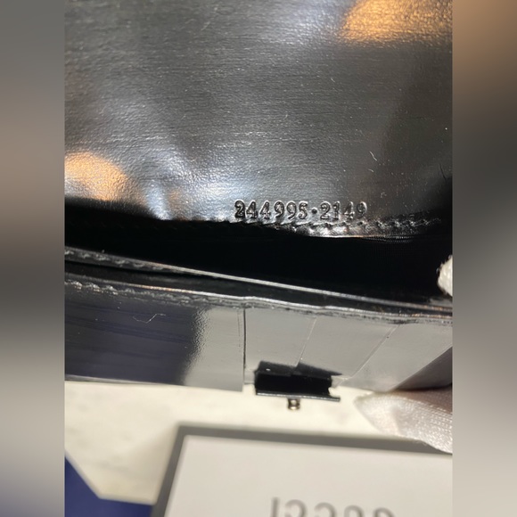 Gucci Guccissima Printed Wallet - Picture 8 of 9